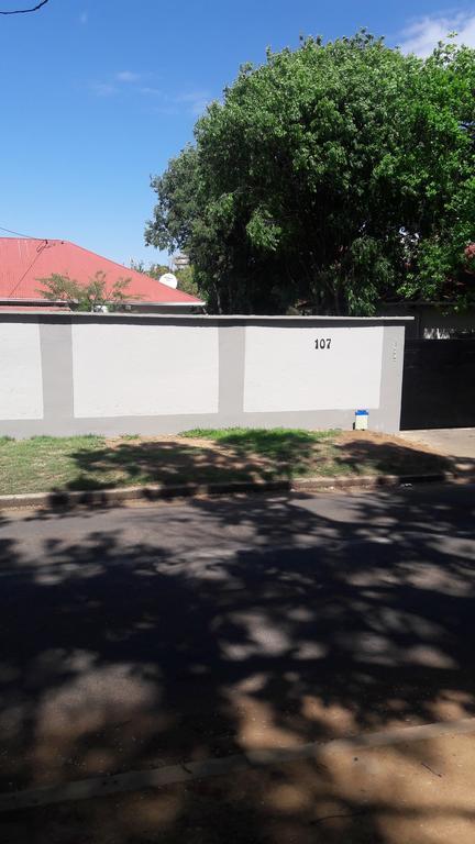 Valley Guest House Pretoria-Noord Exterior foto